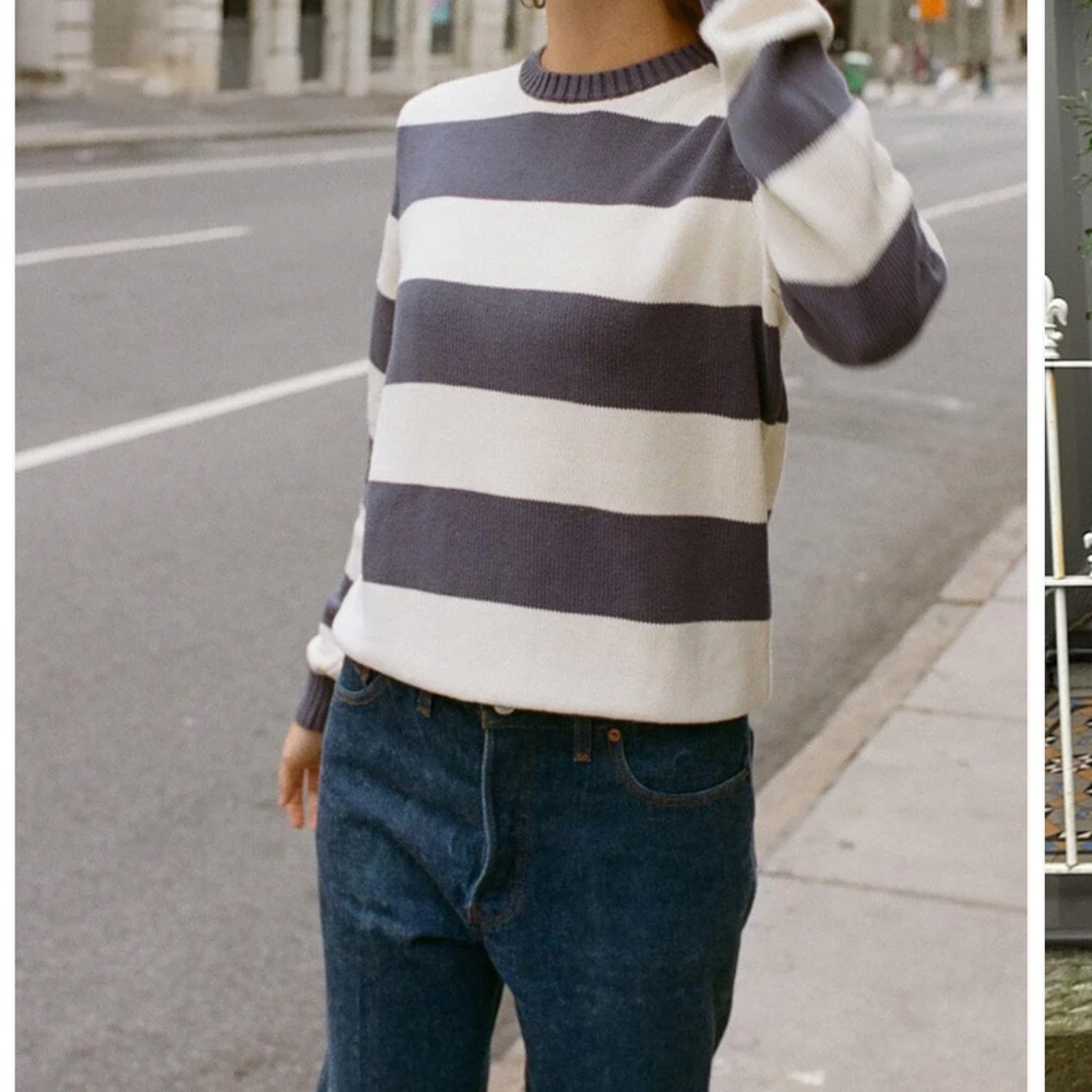 Brandy Melville Wide-Stripe Crewneck Sweater in cream and blue